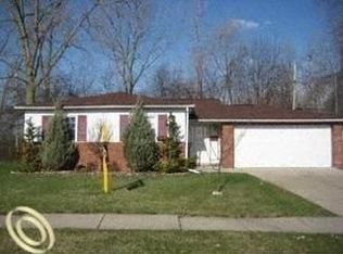 16498 Taft St, Romulus, MI 48174