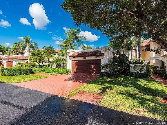 2nd image of 9333 NW 50th Doral Cir N #9333
