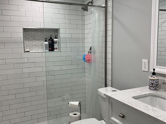 3rd image of 7410 S Ocean Dr APT 607