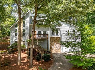 569 Farmbrook Trl NE, Kennesaw, GA 30144