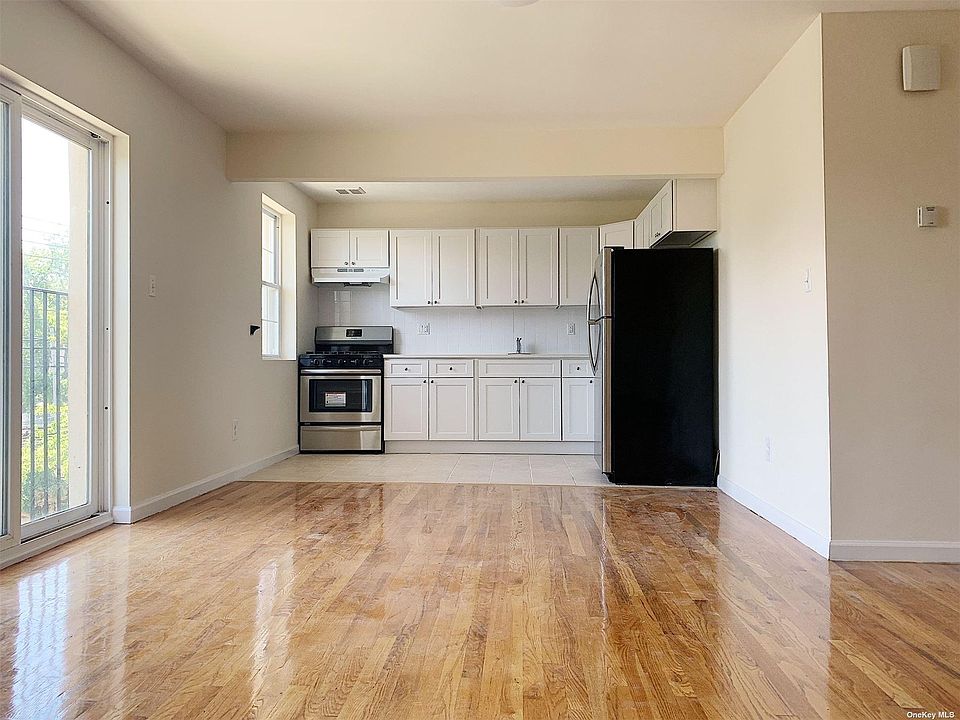 1st image of 9810 197th St