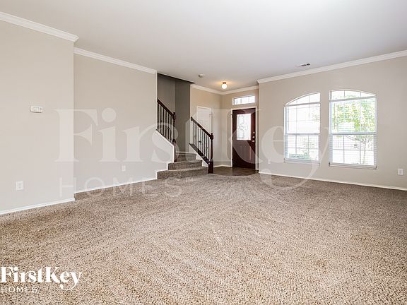 3rd image of 1636 Grassy View Dr