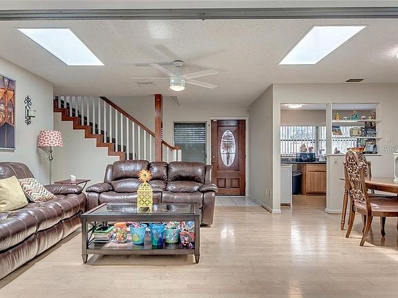 3rd image of 213 Westwinds Dr