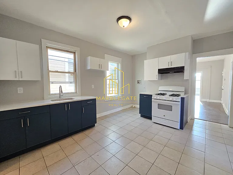 194 Fairmount Ave #33 — Photo 2
