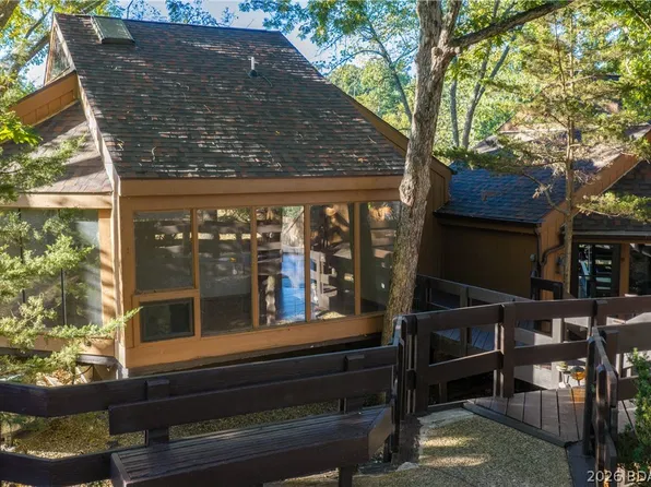 328 Hogan Dr #A, Lake Ozark, MO 65049