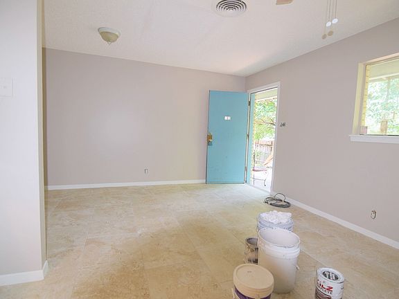 5th image of 1209 E 52nd St APT 102