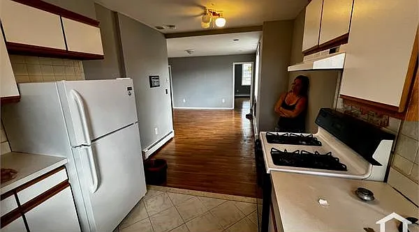 79 Saint Marys Ave #2 — Photo 2