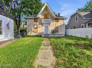 1613 Dewey St, New Albany, IN 47150