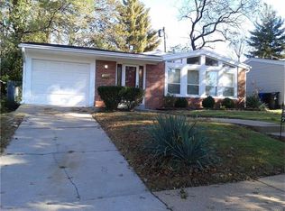 7127 Hazelwood Ln, Saint Louis, MO