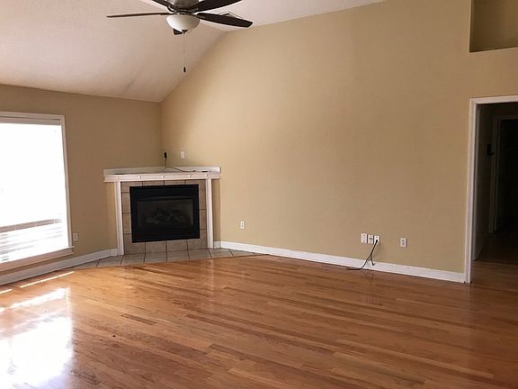 2nd image of 495 Alexa Dr