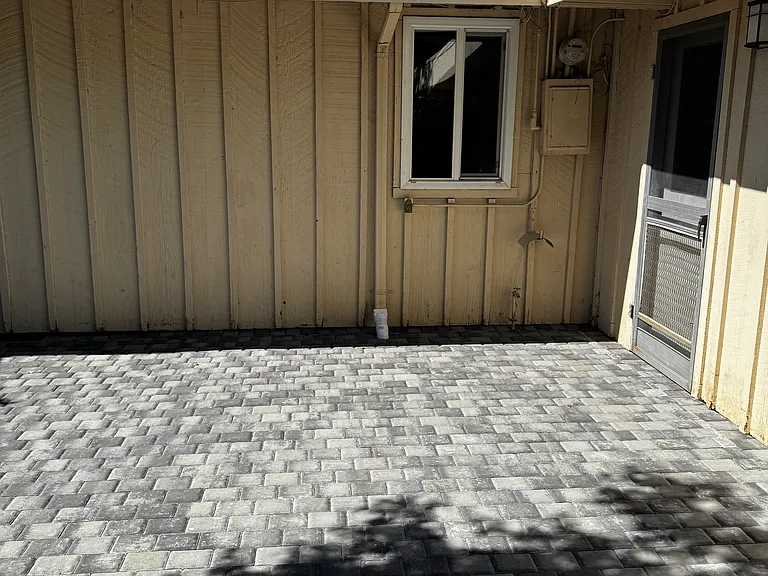 18594 Loree Ave — Photo 8