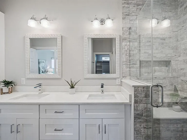 3703 Tower View Ct — Photo 22