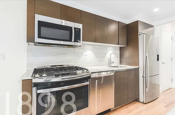 Rented by A&E Real Estate Management | media 6