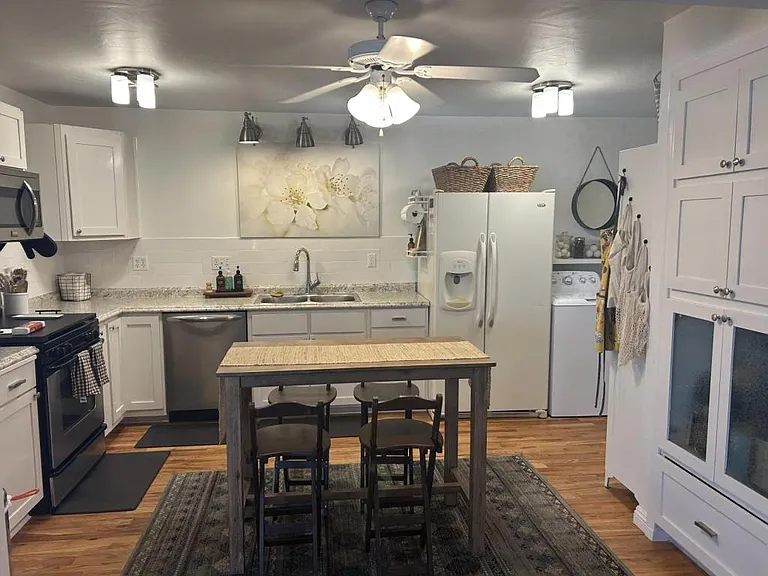 706 Normal Ave — Photo 15