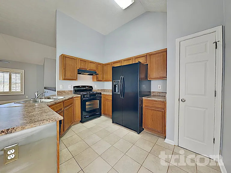 160 Eagle Glen Dr — Photo 23