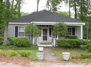 1502 Mill St, Camden, SC 29020