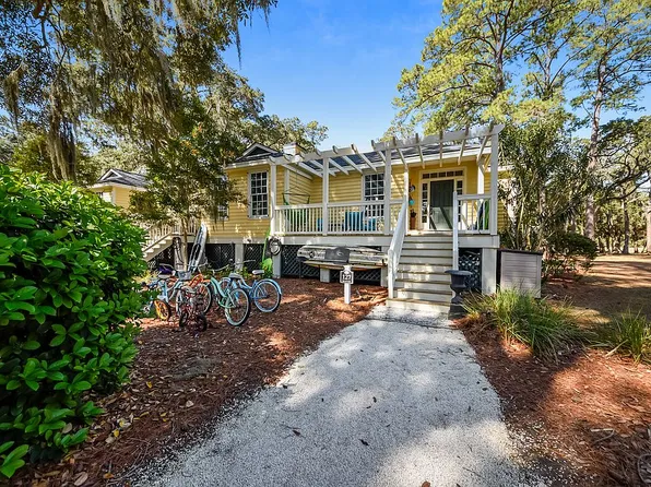 127 Avenue Of Oaks, Daufuskie Island, SC 29915