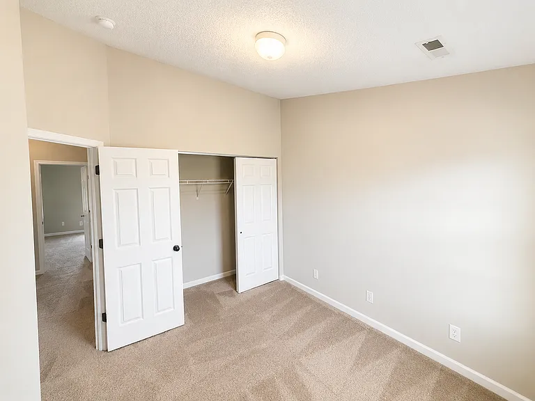 6896 Derby Run Dr — Photo 18
