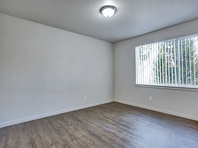 Riva Courtyard Apartments — Photo 20