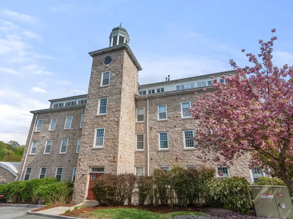 7 S Stone Mill Dr APT 403, Dedham, MA 02026