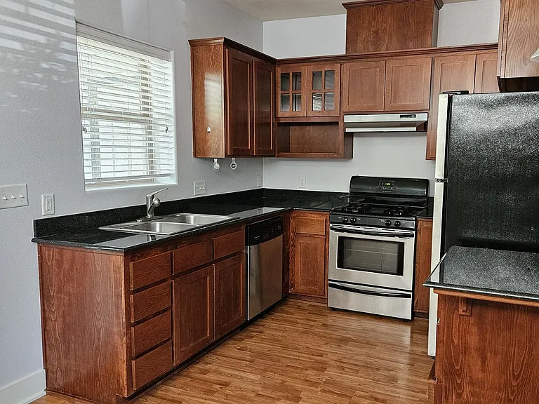 165 Casey Way — Photo 4