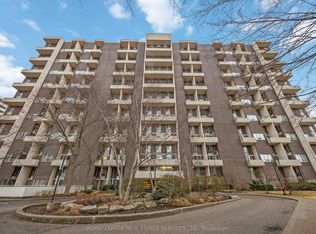 60 Southport St #808, Toronto, ON M6S 3N4