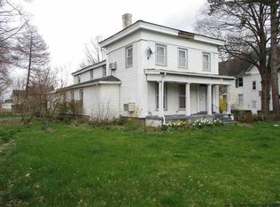 32 Maple Ave, Ellenville, NY 12428