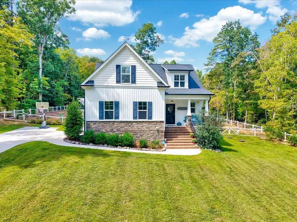 2493 Golden Forest Dr, Franklinton, NC 27525