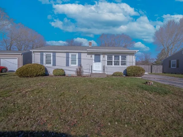 18 Jacques St, West Warwick, RI 02893