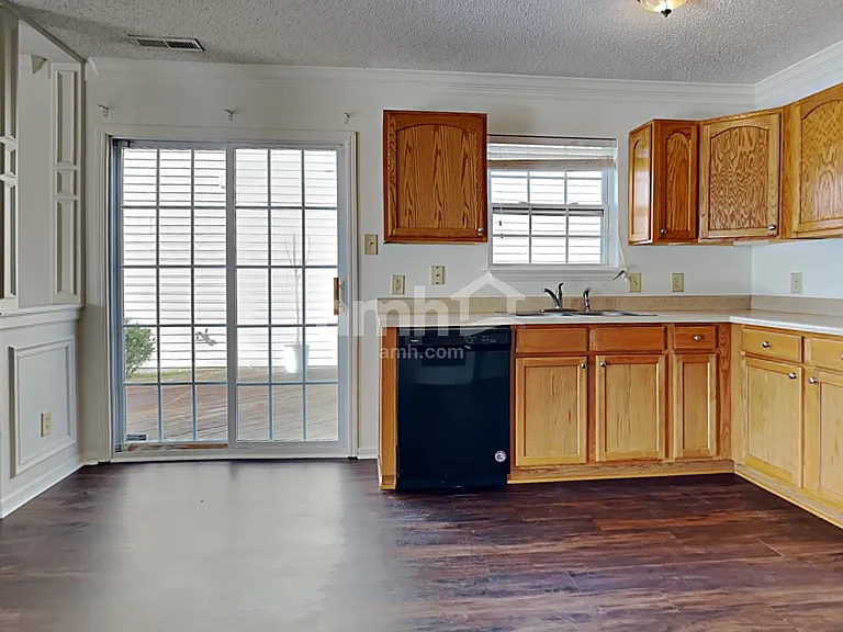 14298 Banister Dr — Photo 4