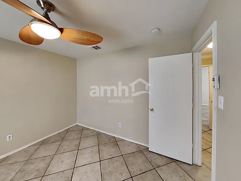 10711 N Shaenridge — Photo 16