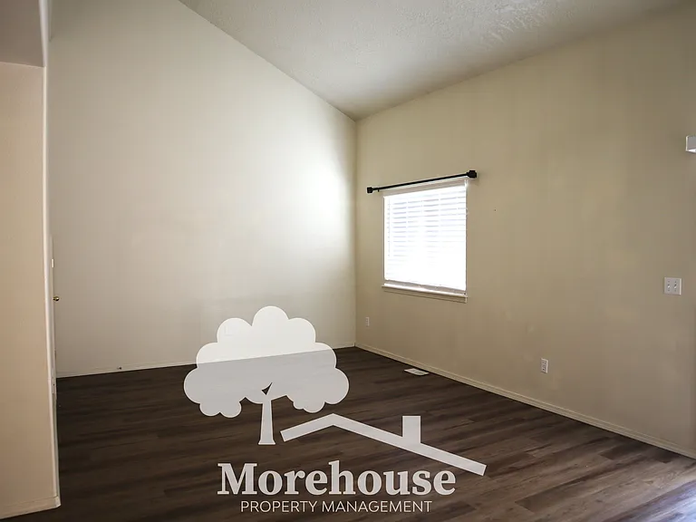 1679 S Annett St — Photo 5