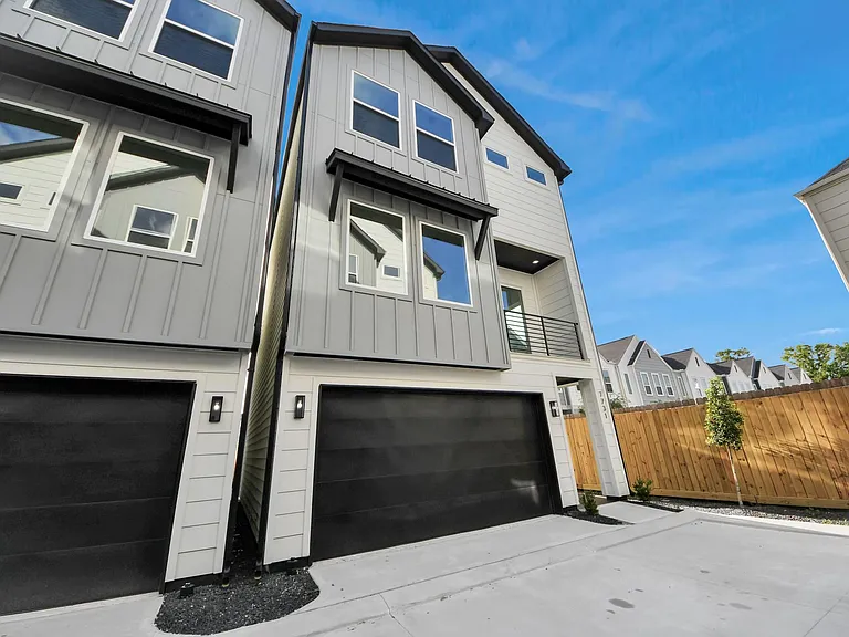 7731 Hammerly Blvd — Photo 2