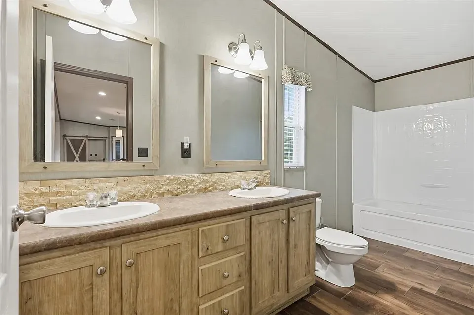 3 bed, 1650 sqft, $2,900 — Photo 4