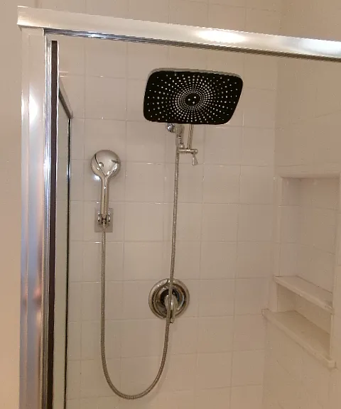 401 E Victoria St #5 — Photo 9