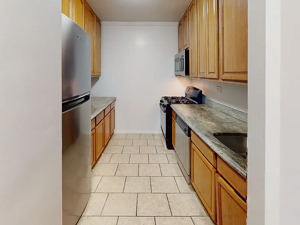 50 W 97th St #6U