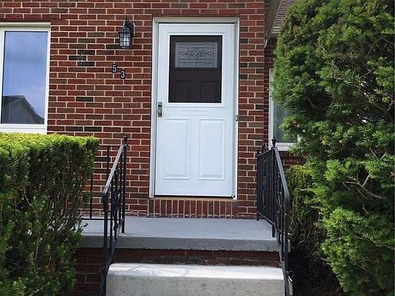 4th image of 53 Magnolia St