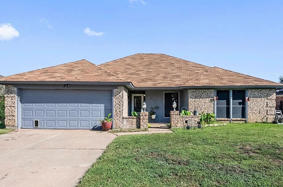 807 Fondren Dr