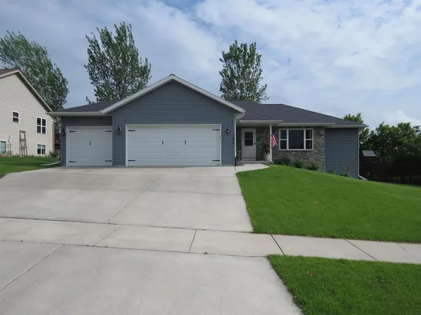 105 Wilderness Way, Beaver Dam, WI 53916