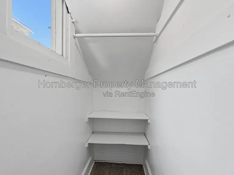 1128 W Spofford Ave — Photo 17