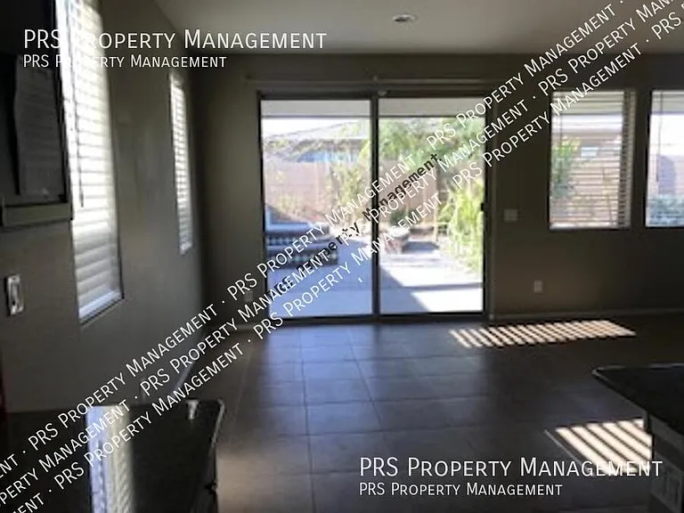 22595 E Via Del Palo — Photo 15