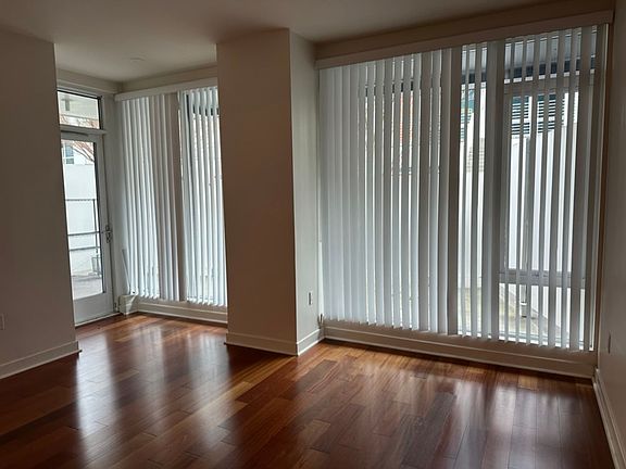 3rd image of 300 Berry St #422