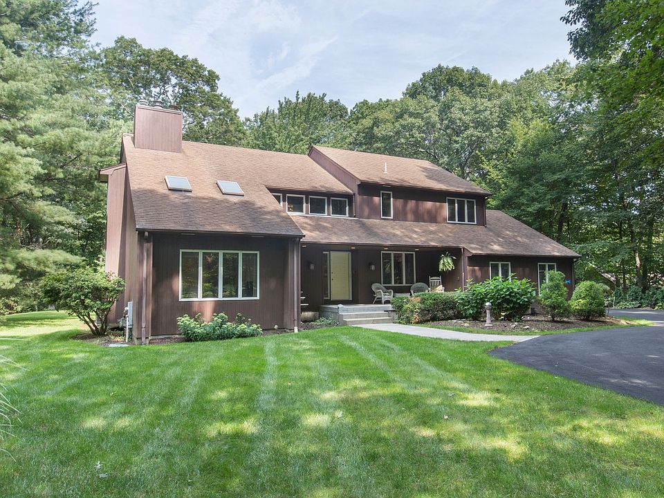 1st image of 130 Beechwood Dr