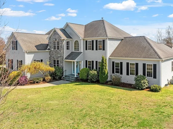 2 Rich Rd, Milford, MA 01757