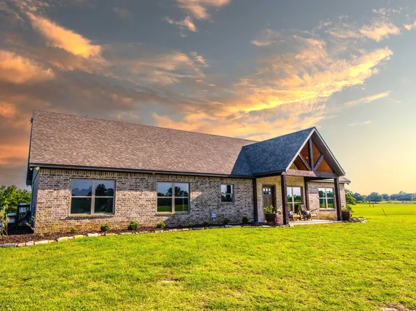 3318 Fm 1137, Palestine, TX 75801