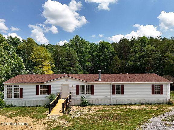 2nd image of 915 Porter Kite Rd