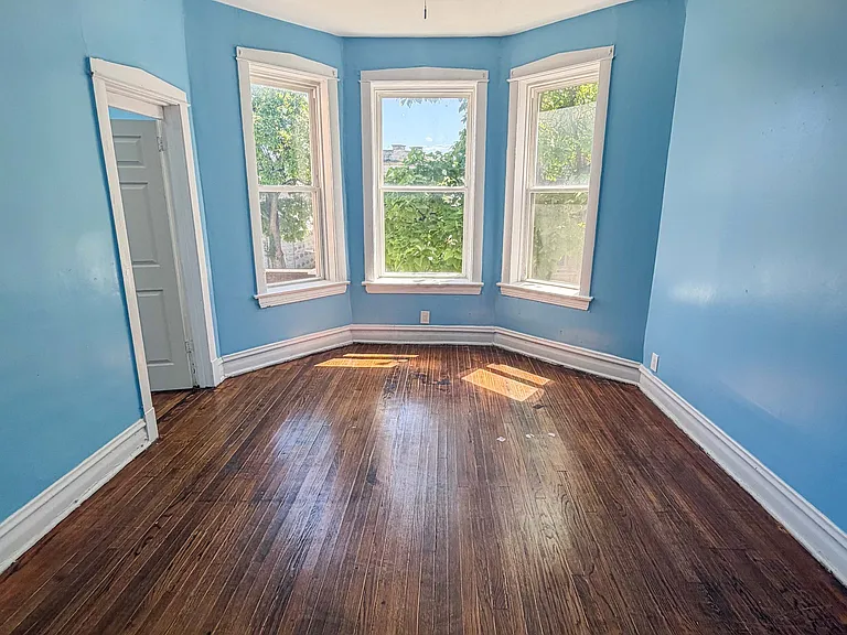 1426 S Avers Ave #2 — Photo 3