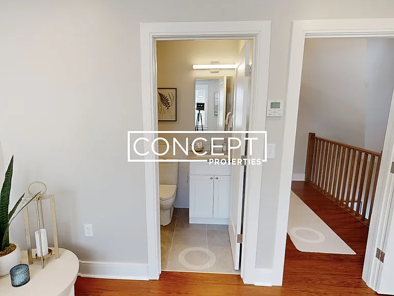 386A Harvard St #M — Photo 8