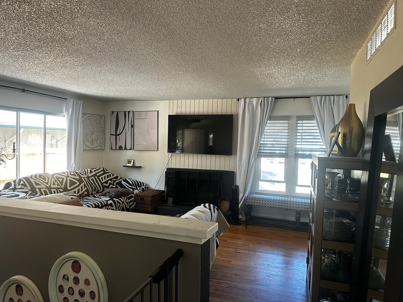 2 bed, 1901 sqft, $2,600 — Photo 3
