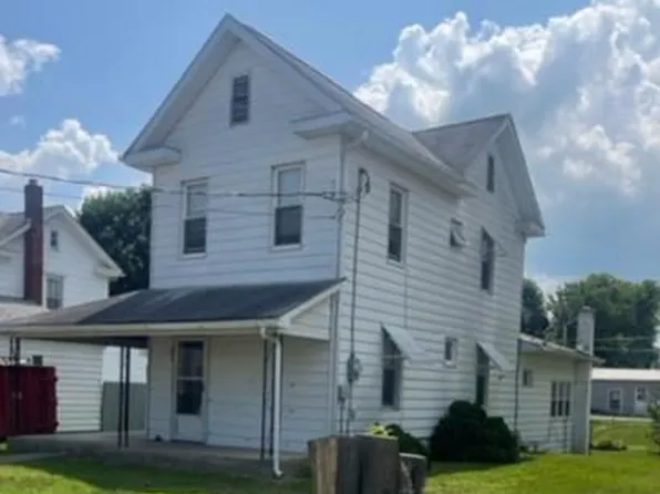 324 E 8th St, Berwick, PA 18603
